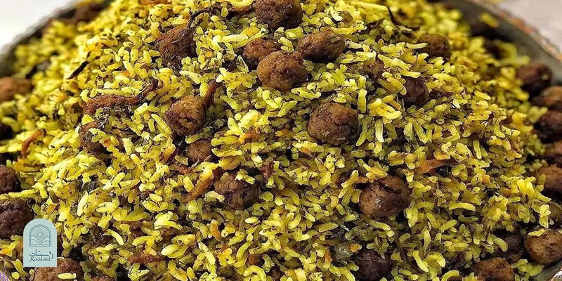 طرز تهیه کلم پلو شیرازی با سبزی خشک